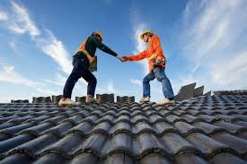 Best Roof Maintenance and Cleaning  in Howards Grove, WI